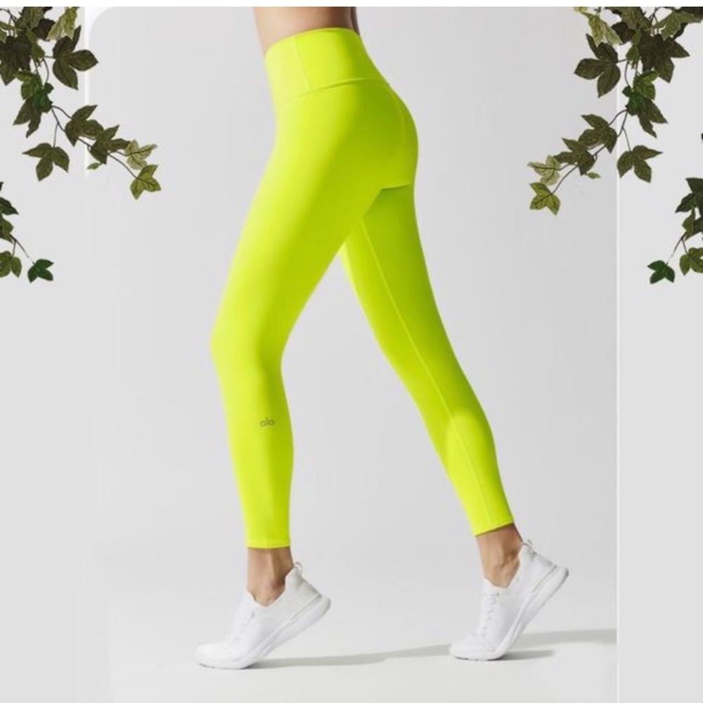 Alo Airbrush Leggings Neon Yellow Size XS
